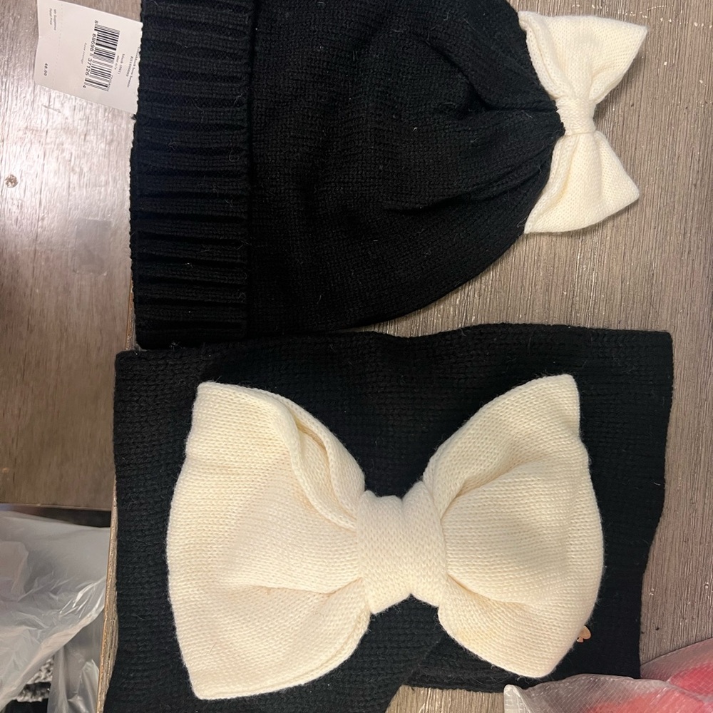 Kids Black and White Bow Beanie and Scarf Set